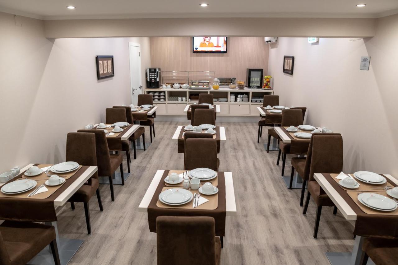 Dinya Hotel&lounge Bar 3*
