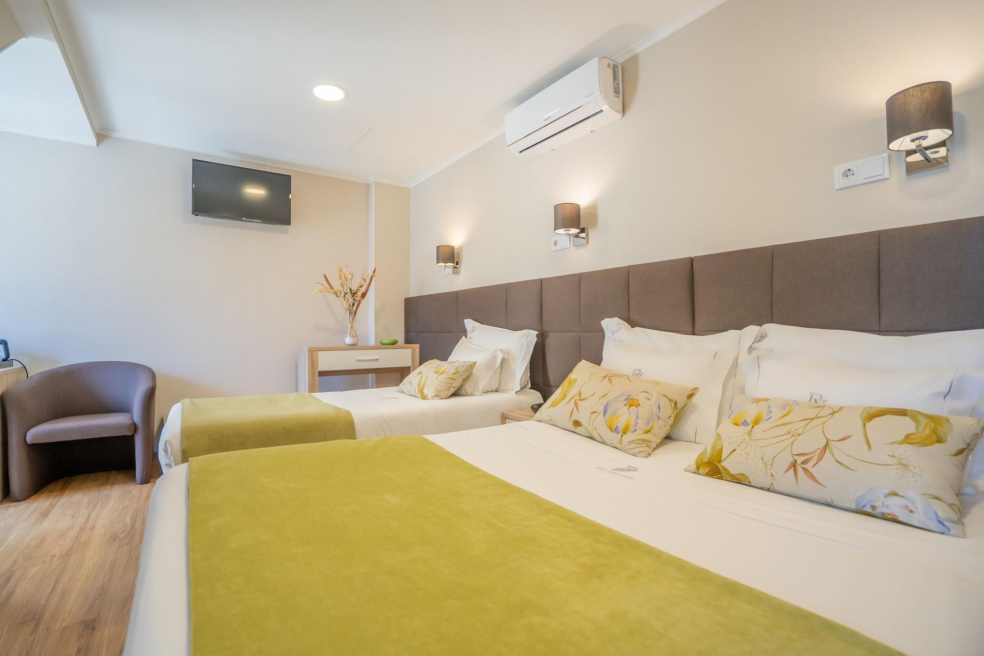 Dinya Hotel&lounge Bar