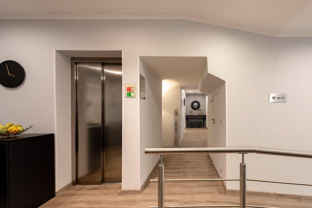 Dinya Hotel&lounge Bar Lissabon