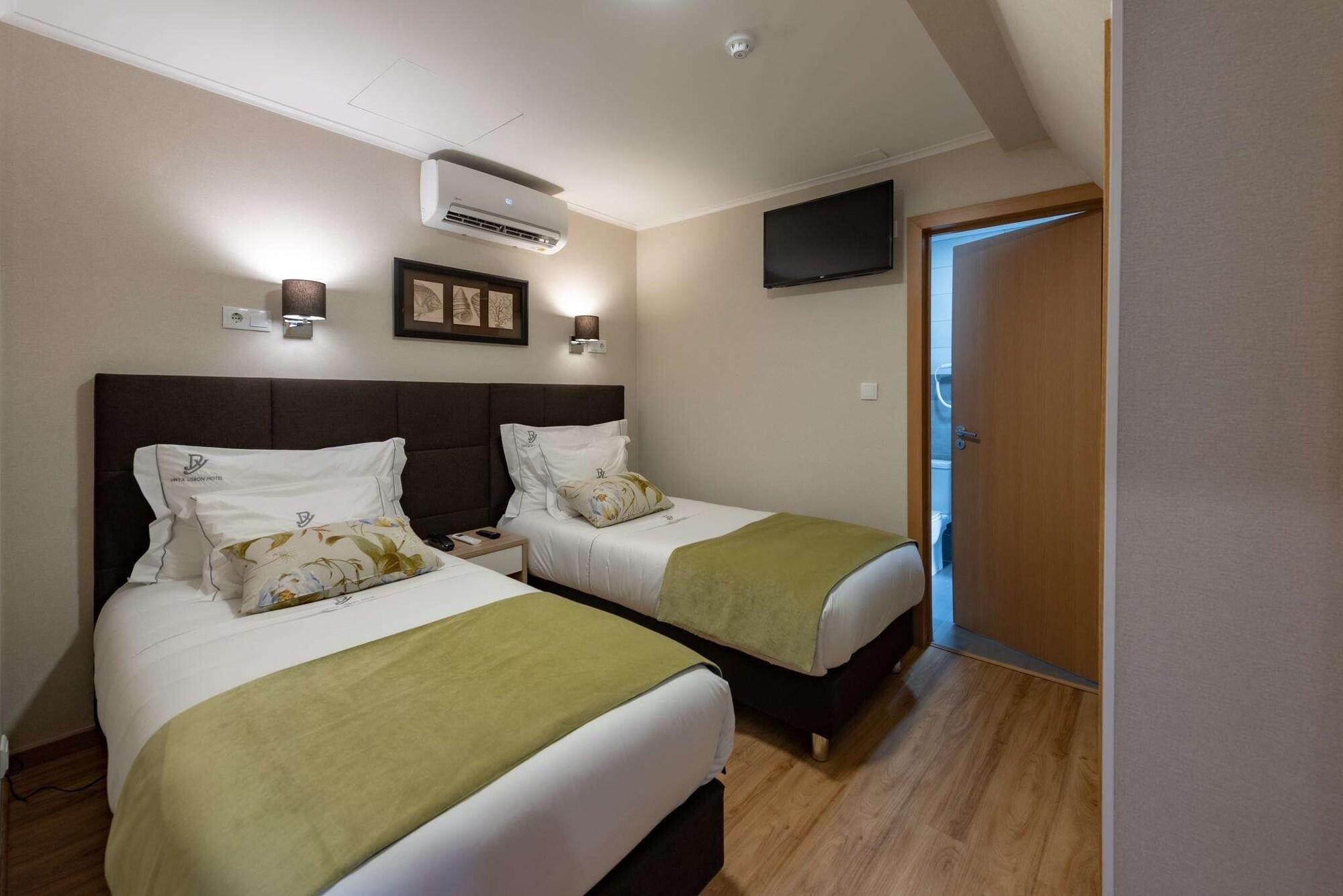 Dinya Hotel&lounge Bar 3*