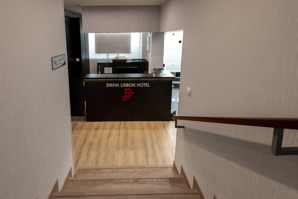 Dinya Hotel&lounge Bar Hotel